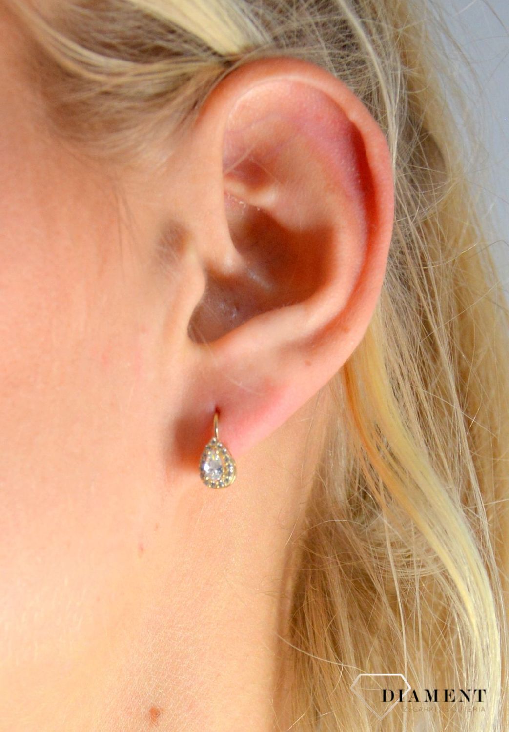 Złote kolczyki na angielskie zapięcie  ' Łza ' KL 8132.jpg